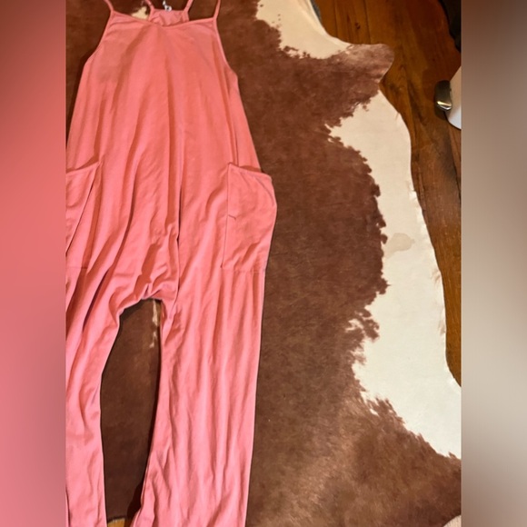 Boutique jumpsuit 
size small 
No flaws - Picture 2 of 4